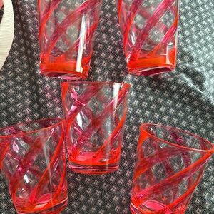 Set of 5 plastic summer cups clear and pink